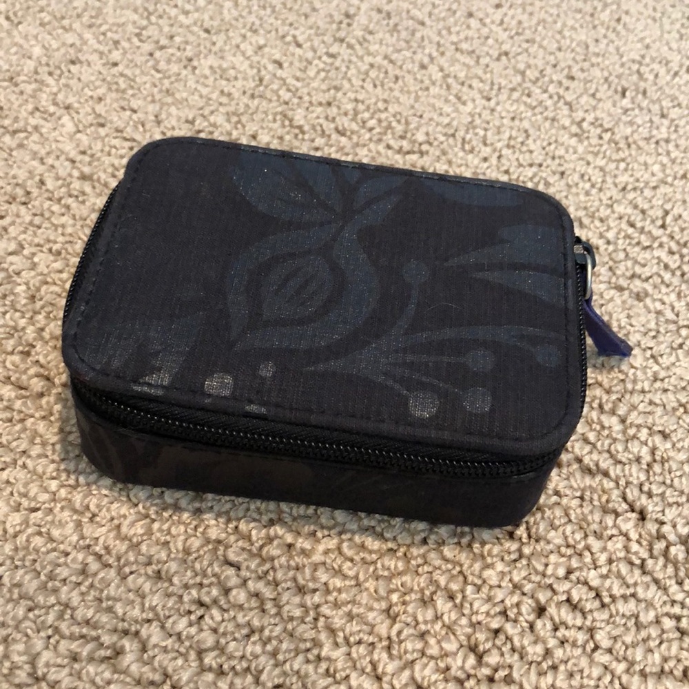 Jewelry travel case